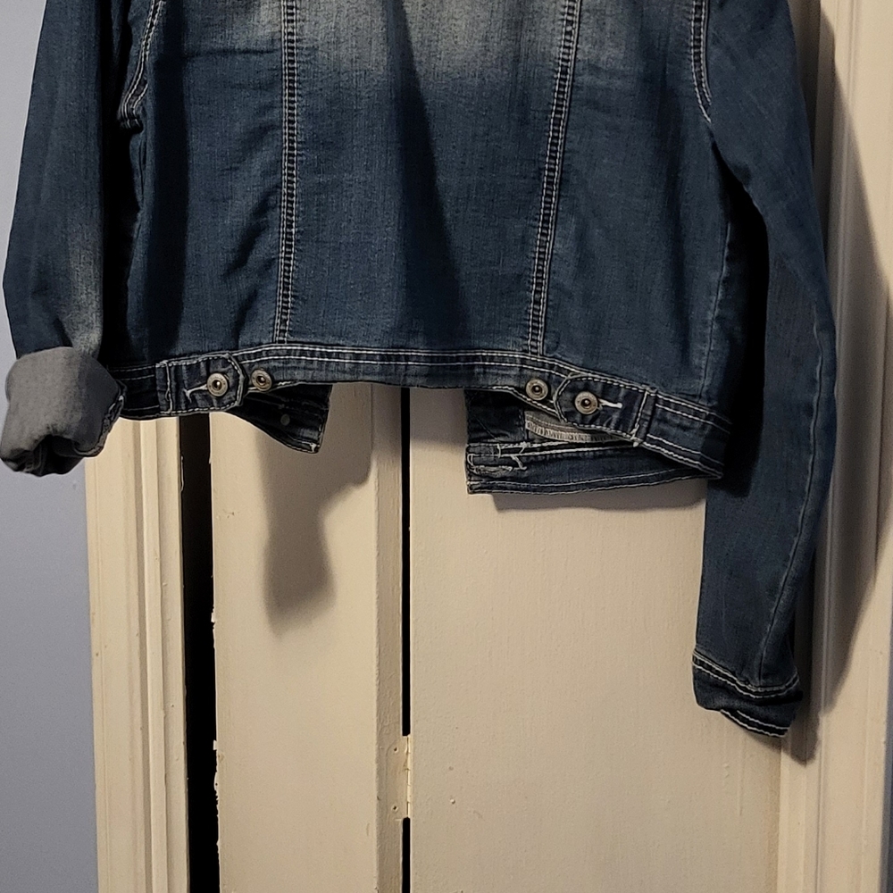 Jean jacket - Picture 8 of 8